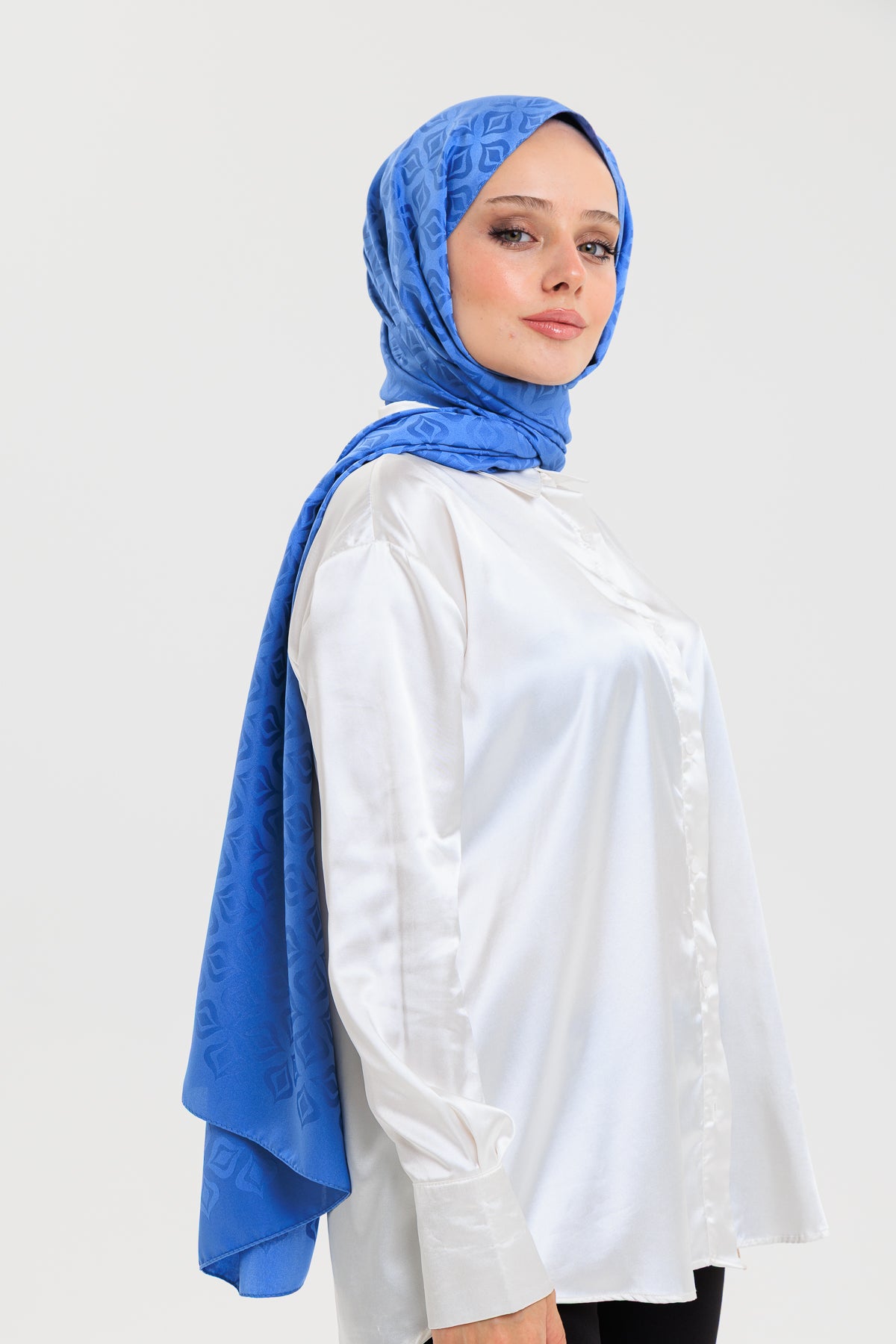 DELMAR Lior Mavi Lale Desenli Pamuklu Jakarlı Şal