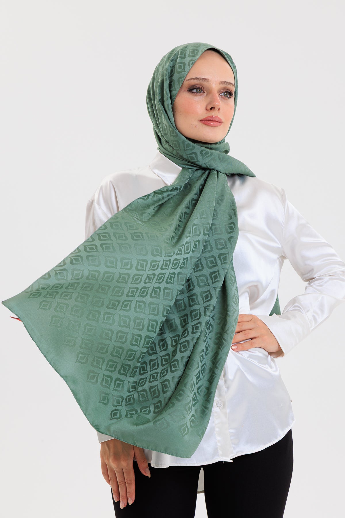 DELMAR Lior Yeşil Lale Desenli Pamuklu Jakarlı Şal