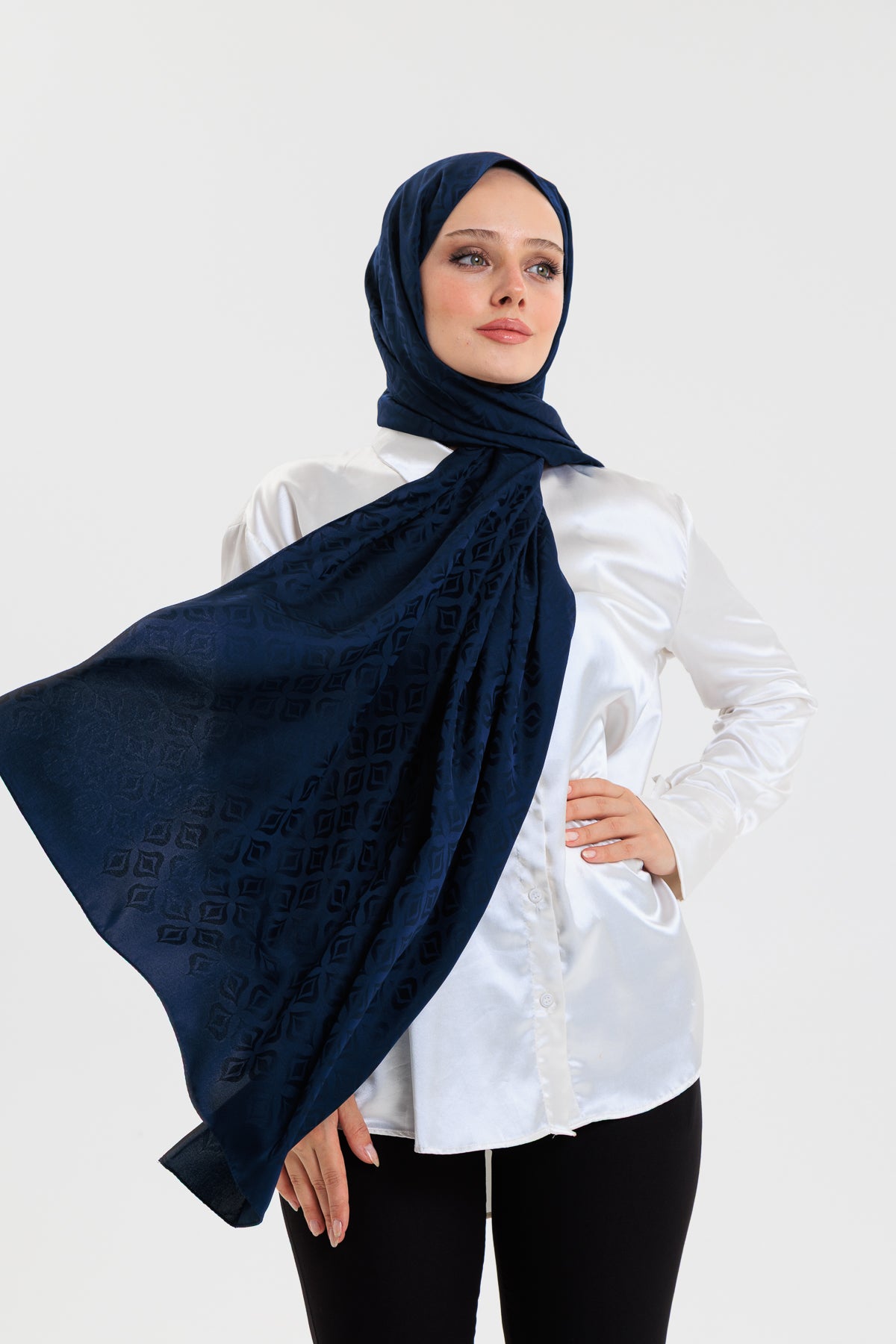 DELMAR Lior Lacivert Lale Desenli Pamuklu Jakarlı Şal