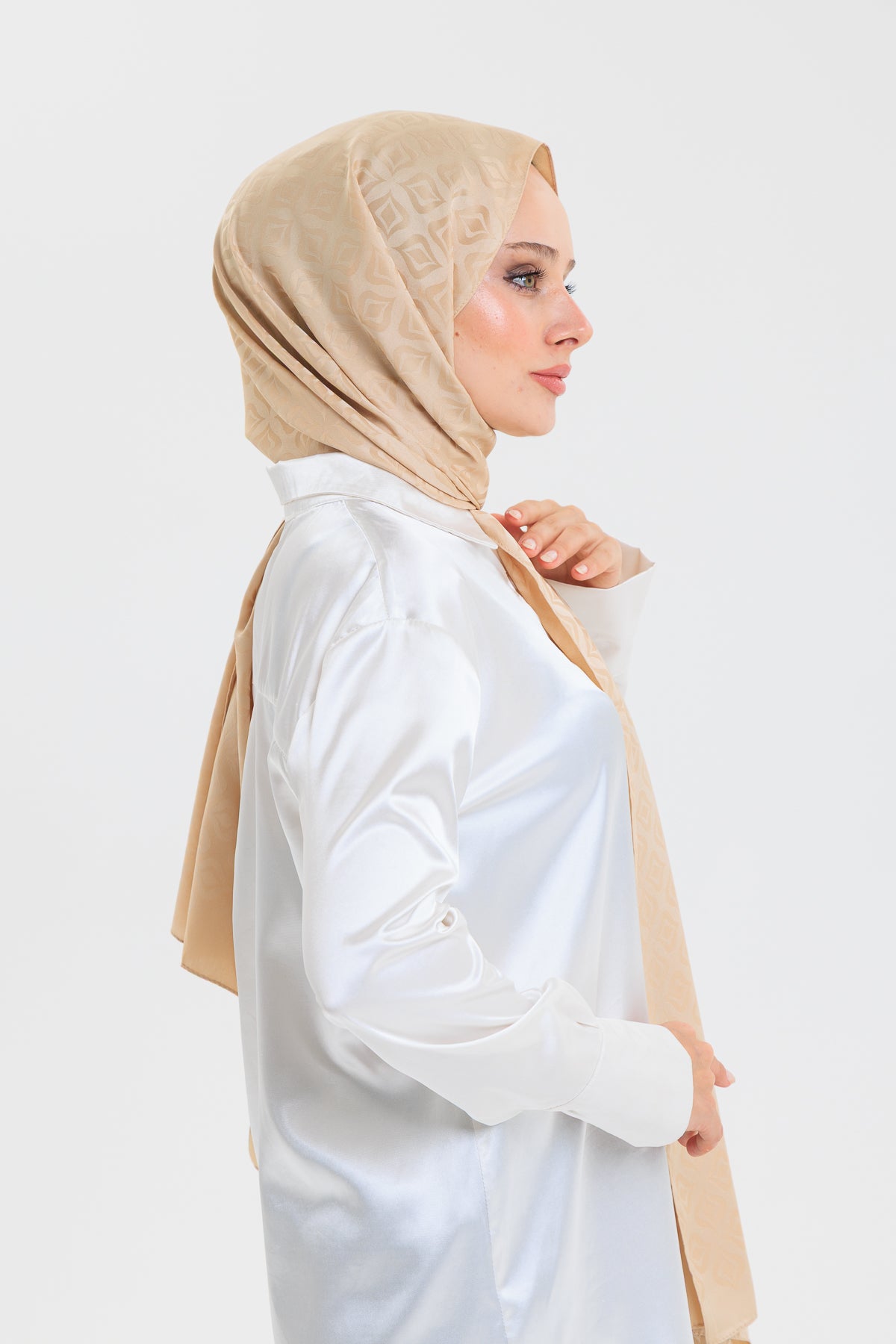 DELMAR Lior Açık Kahve Lale Desenli Pamuklu Jakarlı Şal