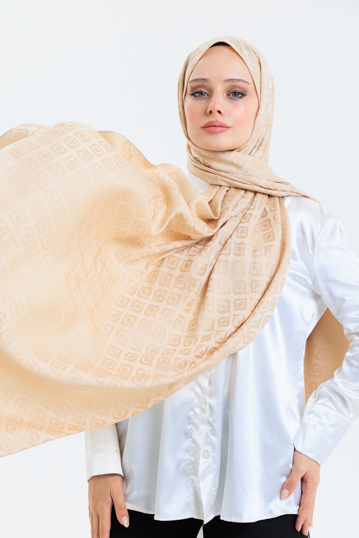 DELMAR Lior Açık Kahve Lale Desenli Pamuklu Jakarlı Şal