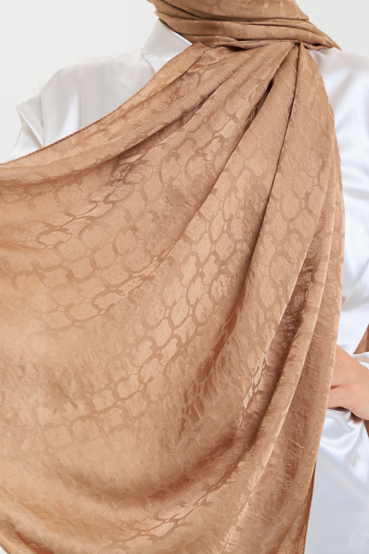 DELMAR Lior Açık Kahve Halka Desenli Jakarlı Şal