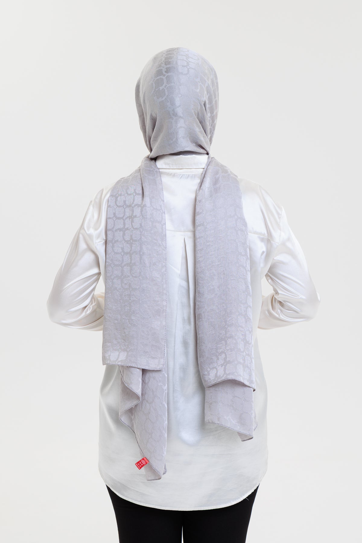 DELMAR Lior Gümüş Halka Desenli Jakarlı Şal