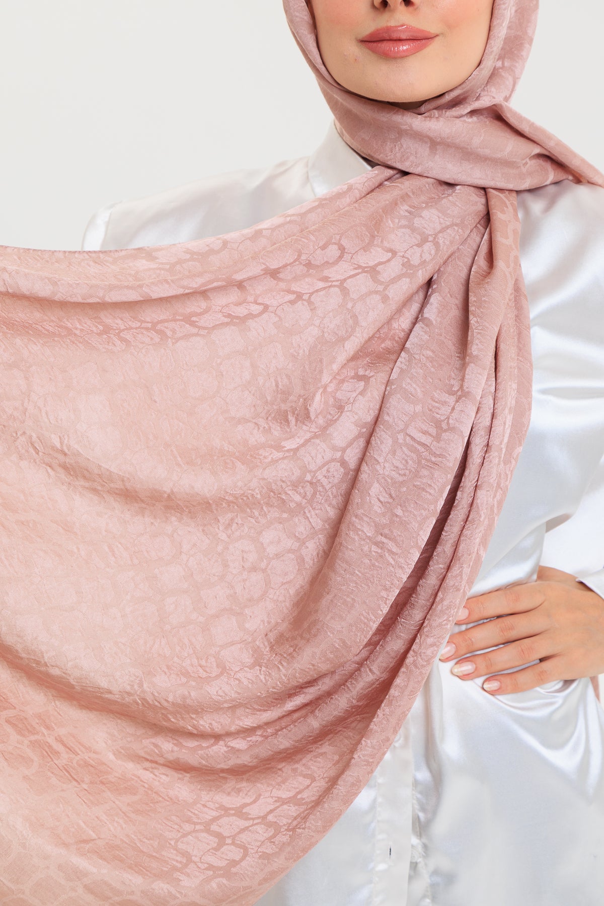 DELMAR Lior Pembe Halka Desenli Jakarlı Şal