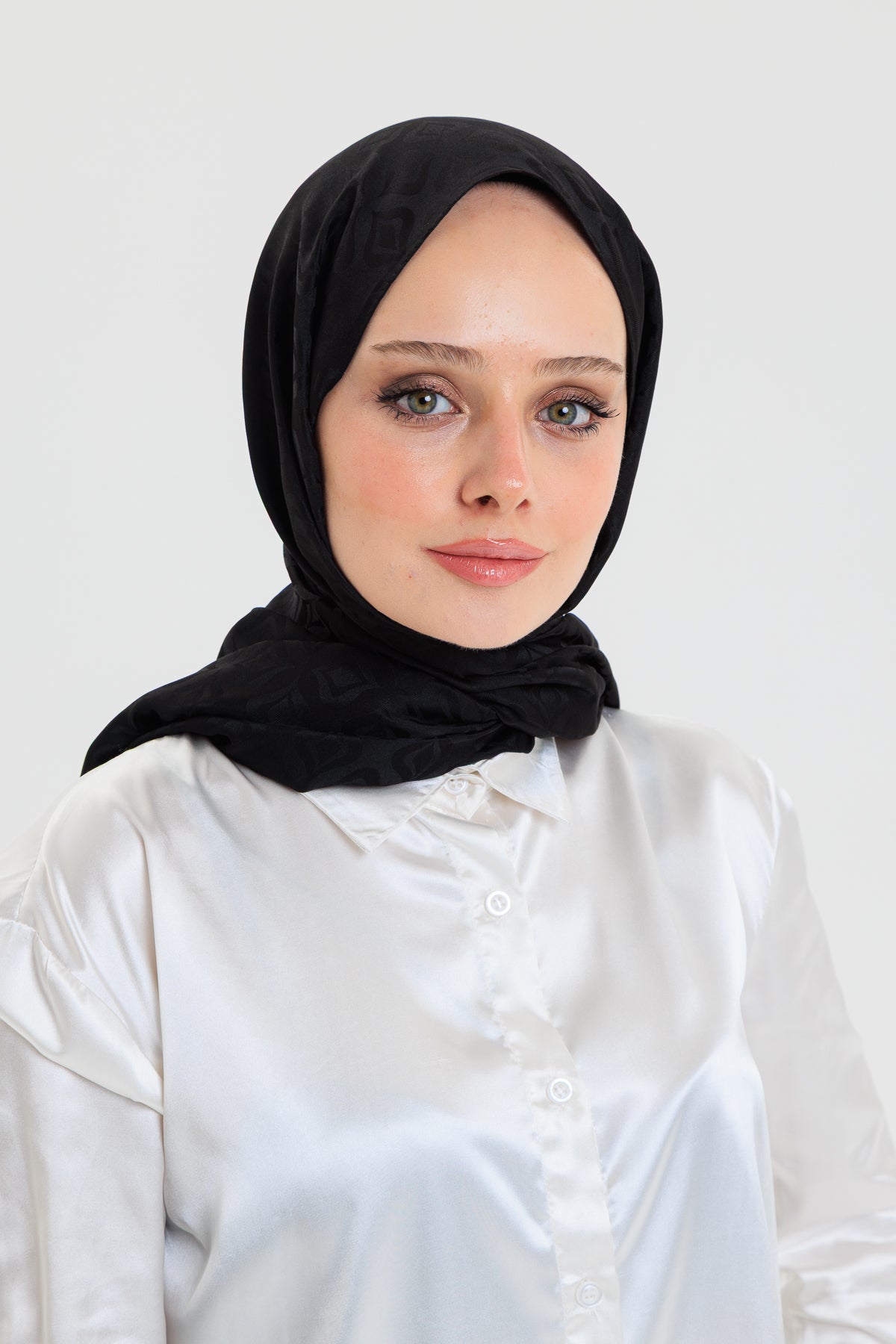 DELMAR Lior Siyah Lale Desenli Pamuklu Jakarlı Şal