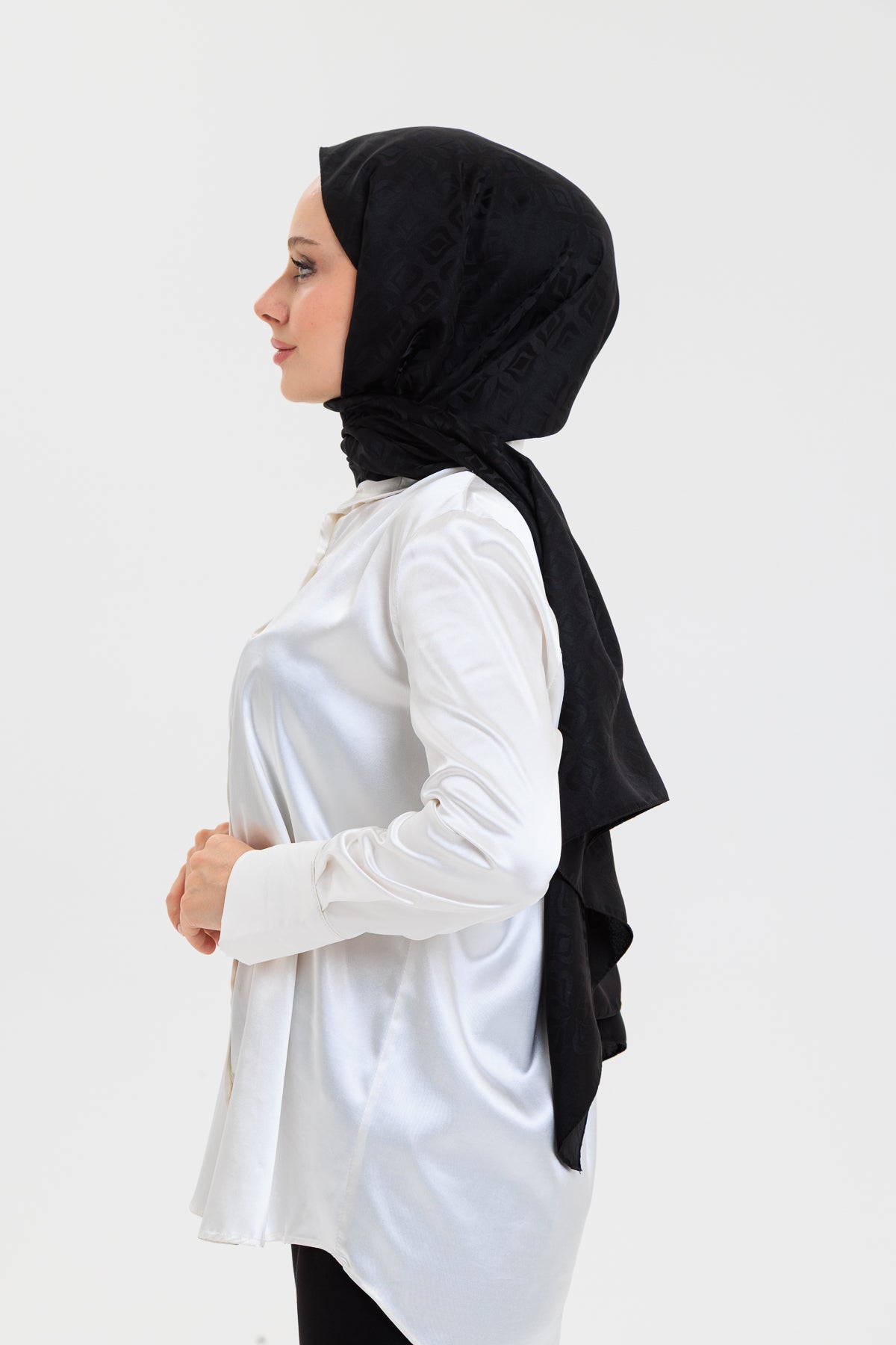 DELMAR Lior Siyah Lale Desenli Pamuklu Jakarlı Şal