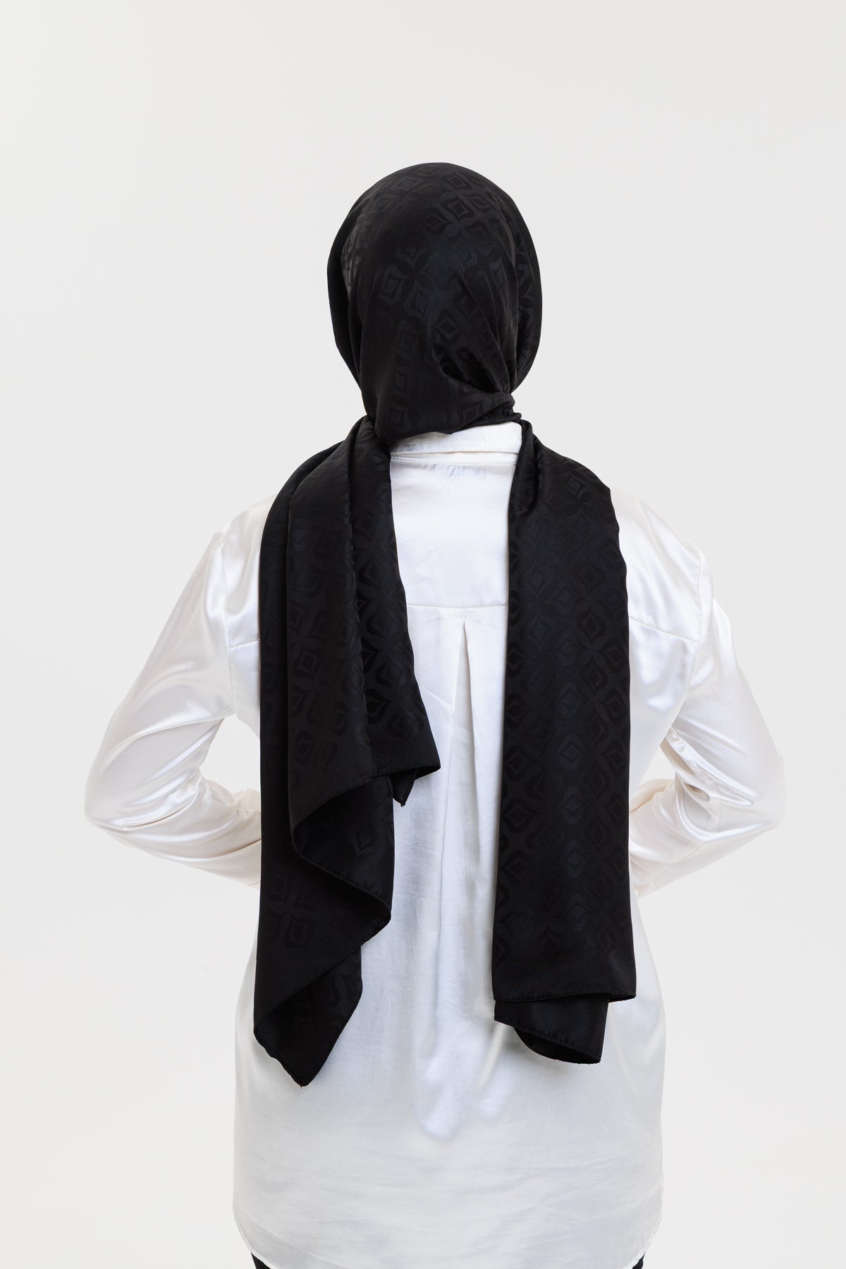 DELMAR Lior Siyah Lale Desenli Pamuklu Jakarlı Şal